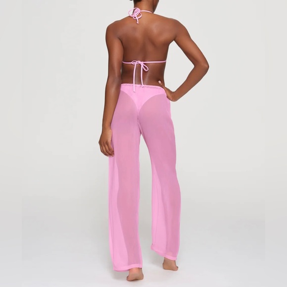 Skims Silk Chiffon Cover Up Drawstring Pant Sz XXS in Light Pink
Used once - Picture 4 of 5